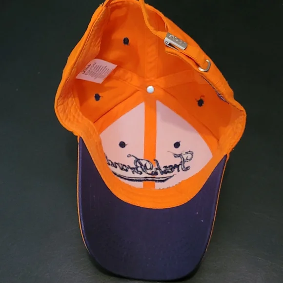 Baseball hat - Picture 2 of 2